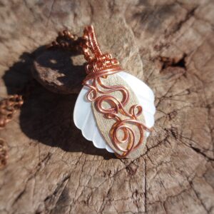 Parelmoer met messing en koperdraad