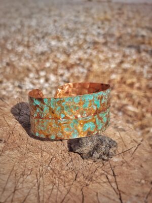 koperen armband met patina