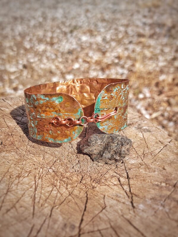 koperen armband met patina