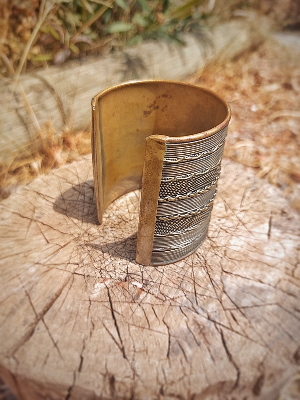 brede brazalete handgemaakt