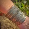 brede brazalete handgemaakt