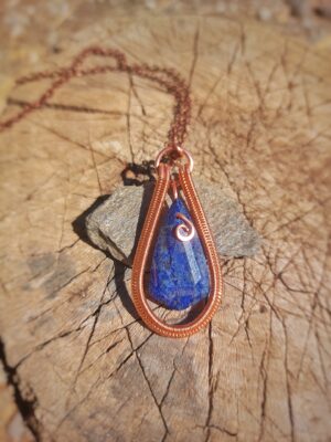 koperen hanger met facet lápiz lazuli